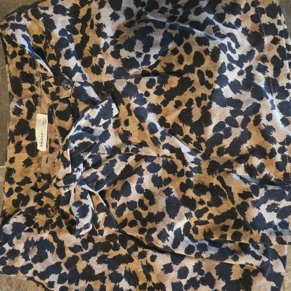 Akair animal print shorts